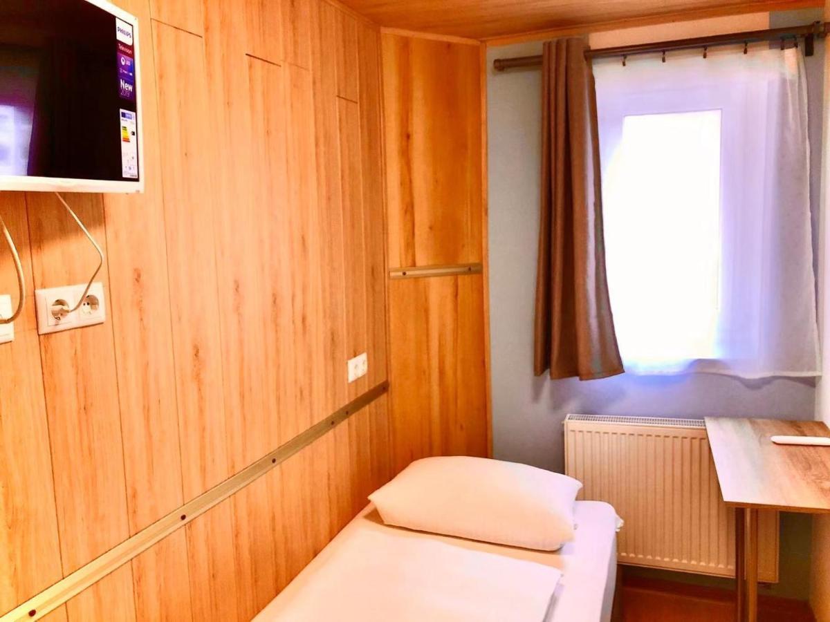 Andefu Hotel Am Kantpark Дуйсбург Екстер'єр фото